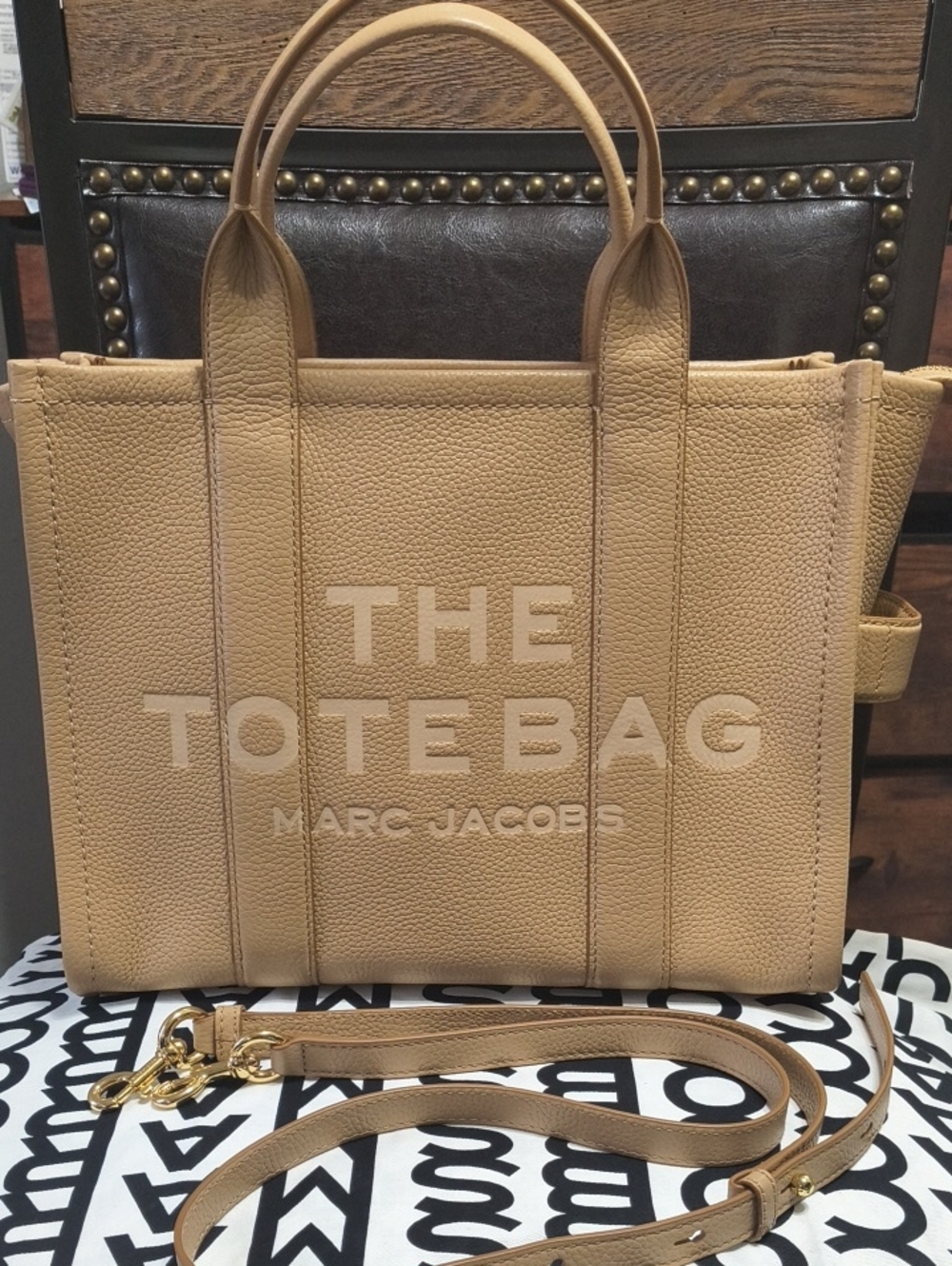 Marc Jacobs The Tote Bag in Camel Medium Pebbled Leather